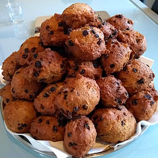 De jaarwisseling met oliebollen en een boek